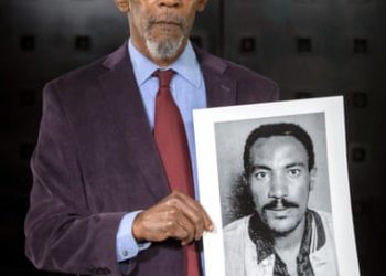 Eritrean poet Amanuel Asrat named International Writer of Courage